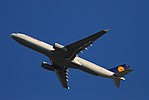 Миниатюра для Файл:Lufthansa Airbus A330-343 D-AIKR Flight LH495 from YYZ to MUC (14998584138).jpg