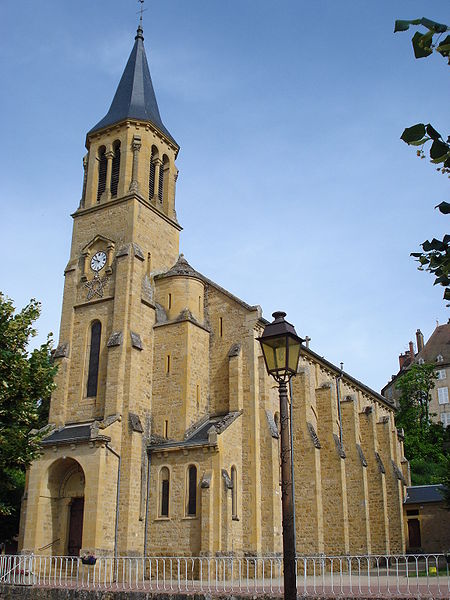 Fasciculus:Lugny-lès-Charolles (Saône-et-Loire,Fr), l'église.JPG