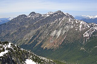 <span class="mw-page-title-main">Macleod Peak</span>