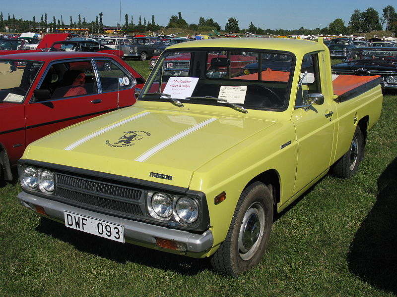 File:Mazda Pick Up (13463733963).jpg