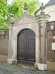 Portal der Mennonitenkirche von 1694