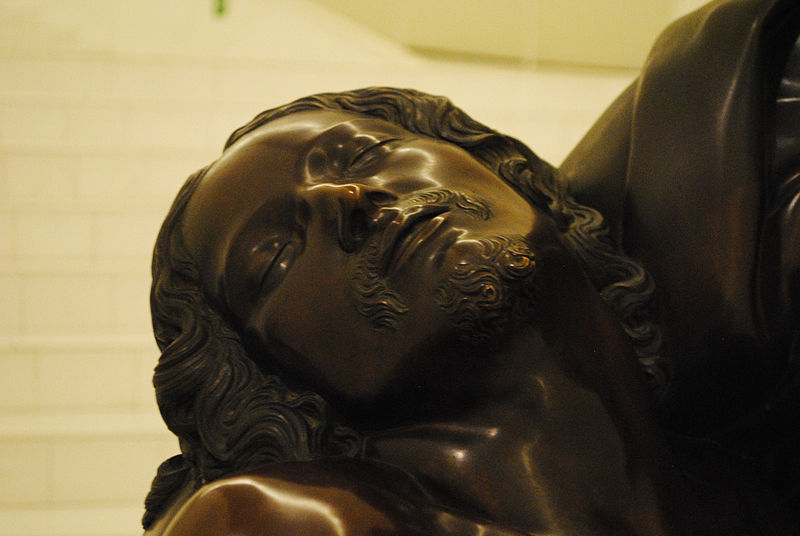 File:Miguel Ángel Buonarroti's Pietà bronze replica at Museo Soumaya 02.JPG