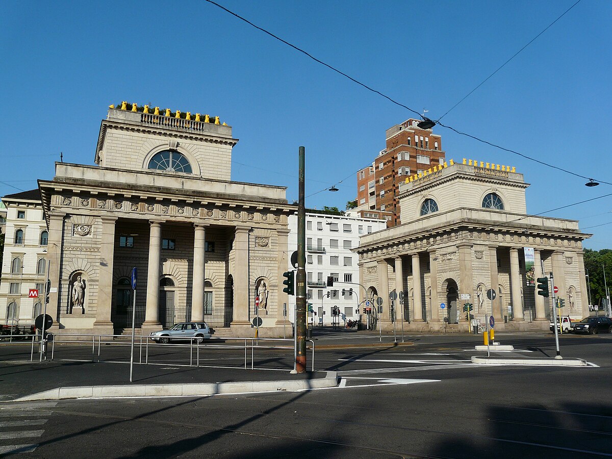 Milano porta