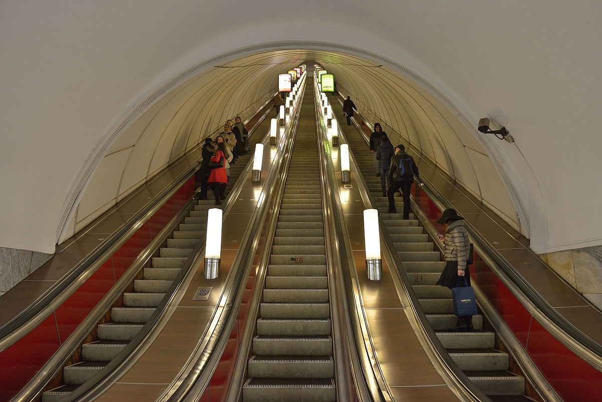 метро октябрьская эскалатор