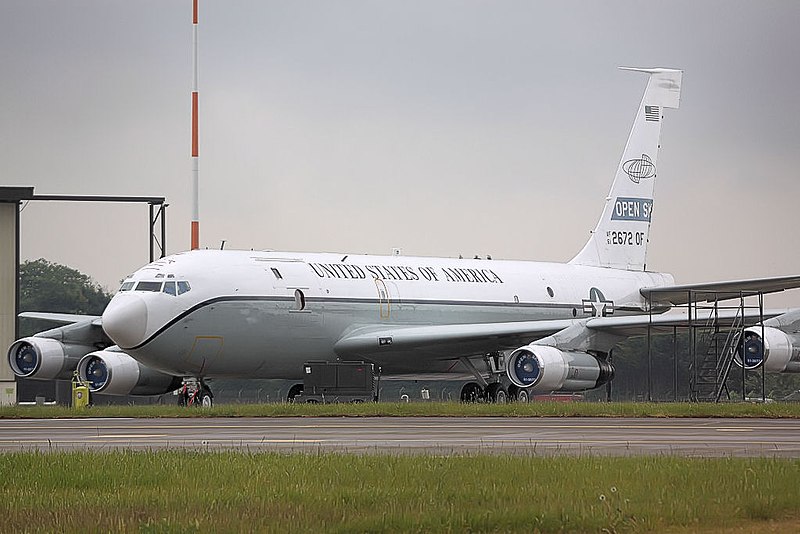 File:OC-135 Open Skies - RAF Mildenhall May 2009 (3547058066).jpg