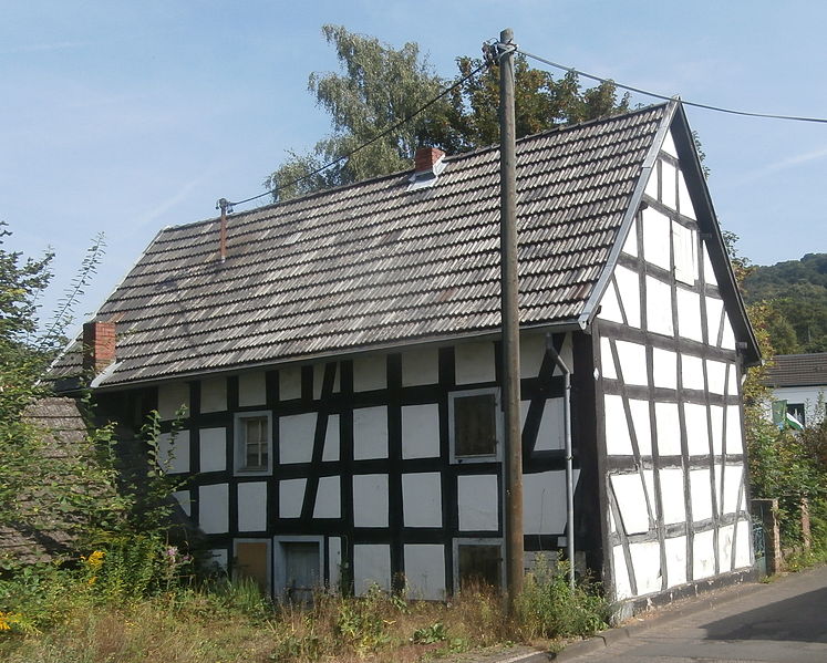 File:Oberkassel Zipperstraße 45.jpg