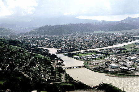 Fail:Olongapo_and_bridge_leading_to_NS_Subic_Bay.jpg