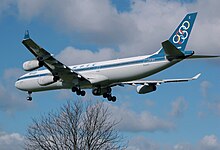 Airbus A340-300 landing at London Heathrow Airport (2007)