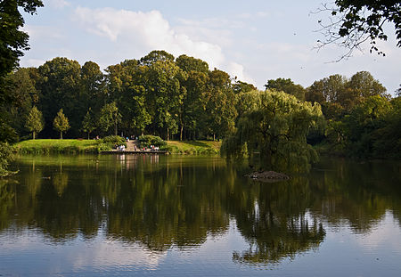 Ostpark (Düsseldorf Grafenberg) – Nordwestansicht, 14. September 2014, Düsseldorf