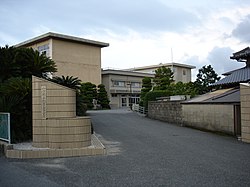 山口県立大津高等学校: 沿革, 学科, 著名な出身者・関連人物