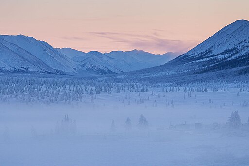 Landschaft bei Oimjakon (Sibirien, Russland) im Februar. Oymyakon forests