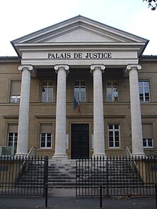 Palatul de judecată Brive-la-Gaillarde, Franța.JPG