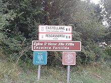 Panneau annonçant l'entrée dans la commune de Castellane.