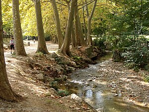 Aix-En-Provence: Géographie, Urbanisme, Toponymie