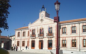 Pedernales ayuntamiento.jpg