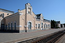 Polohy Railway Station 03 (YDS 4624).jpg