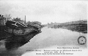 Ancien port de Reims bombardé en 1918.
