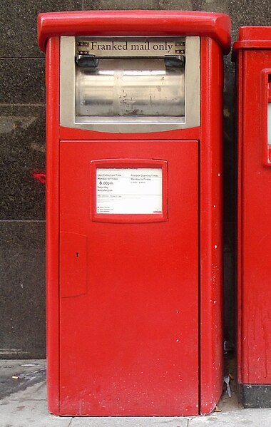 File:Post box L2 463 on North John Street.jpg