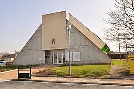 Balai kota di Pouligny-Notre-Dame