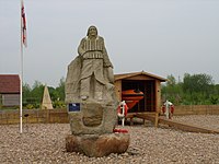 Ұлттық мемориалды Arboretum.JPG жанындағы RNLI мемориалы