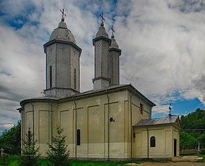 RO BZ Vintila Voda monastery St Nicholas church hdr 1.jpg