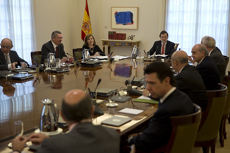 File:Reunión extraordinaria del Consejo de Ministros de España el 3 de junio de 2014.jpg