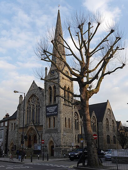 How to get to Rivercourt Methodist Church with public transport- About the place