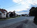 Čeština: Silnice ve Slatině, okr. Znojmo. English: Road in Slatina, Znojmo District.