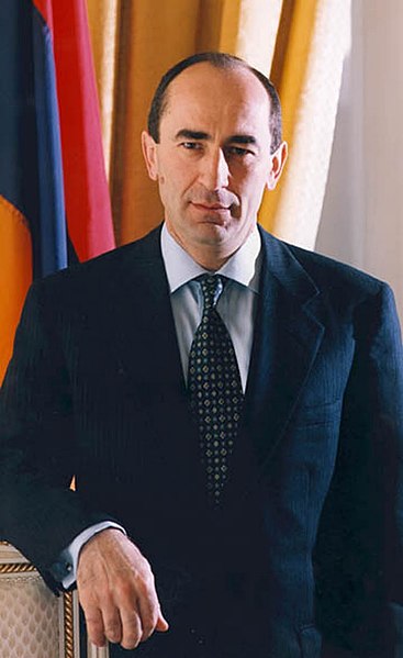 File:Robert Kocharyan official portrait.jpg