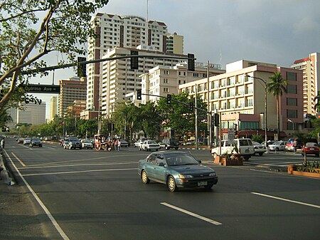 Tập tin:Roxas Boulevard.jpg