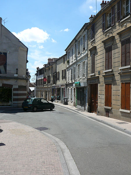 File:Rue St Etienne D'Orves, Verrières-le-Buisson.JPG