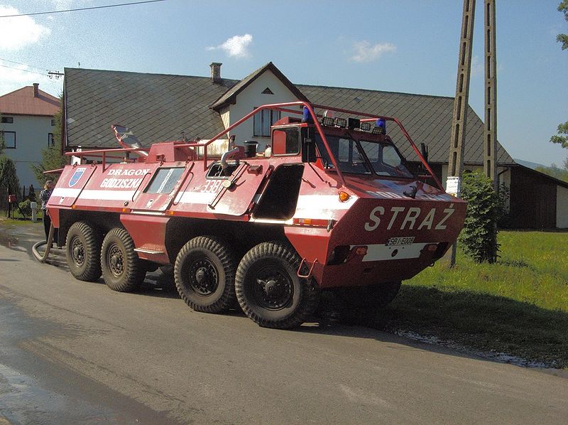 File:SKOT firefighting vehicles.jpg