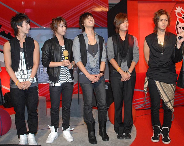 SS501 at My Style My MTV on stage (2008)