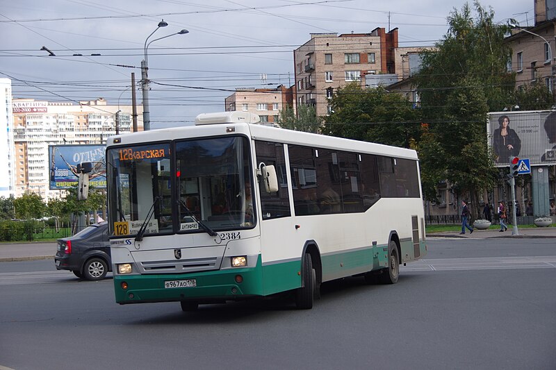 File:Saint Petersburg bus 2384 2012-09 1348843237 Nakhimova Street NEFAZ-5299.JPG