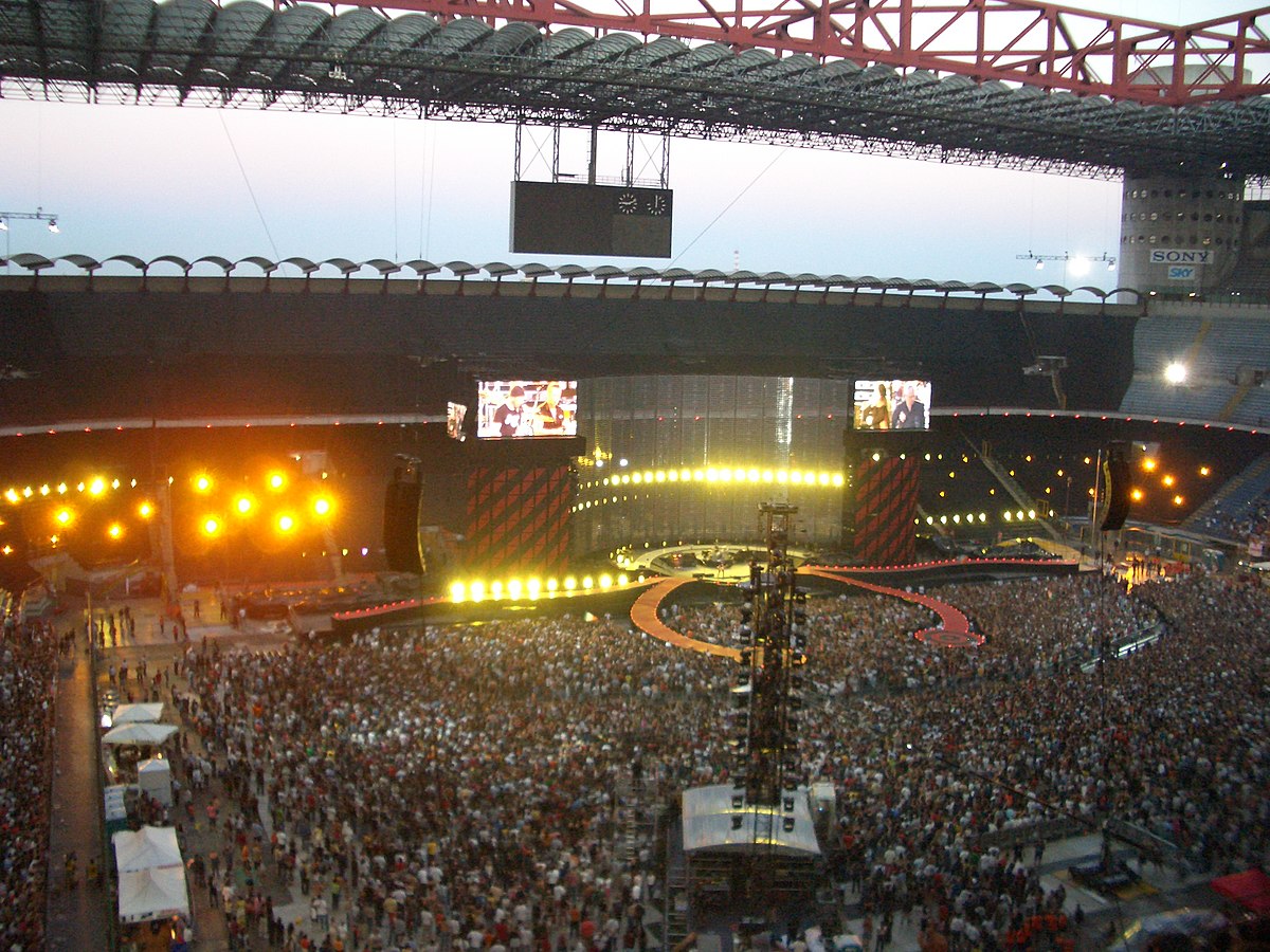 1200px-San_Siro_U2.jpg