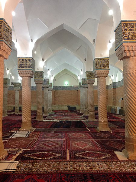 File:Sanandaj Mosque Shabestan2.jpg