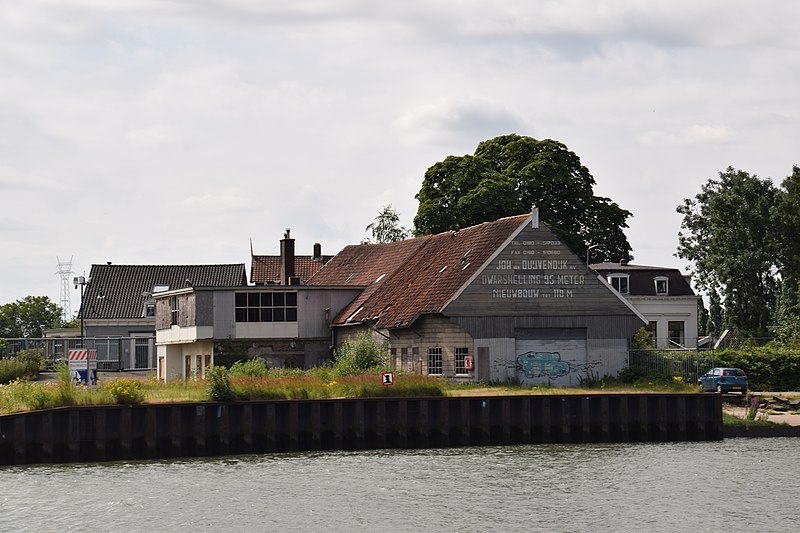 File:Scheepswerf Joh. van Duijvendijk (03).JPG