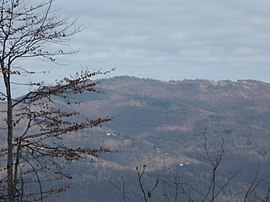 Selo Ostrozub na planini Ostrozub.JPG 