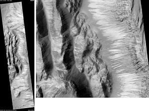 Talboden von Shalbatana Vallis, fotografiert von HiRISE. Maßstabsbalken ist 1000 m lang.