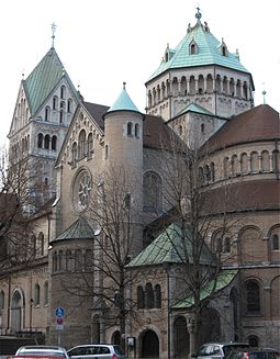 Parish church St. Anna on the St. Anna square St. Anna Pfarrkirche Muenchen-2.jpg