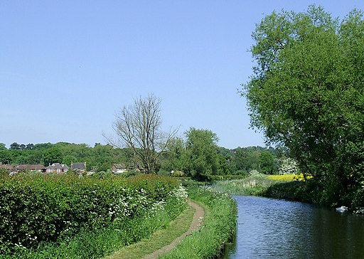 Staffordshire and Worcestershire Canal near Castlecroft, Wolverhampton - geograph.org.uk - 3998386