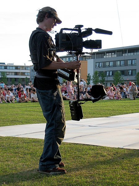 File:Steadicam and operator in front of crowd.jpg