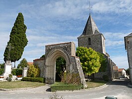 De kerk van Saint-Laurent-de-Belzagot