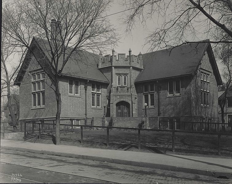 File:Sumner Library, 1920s.jpg