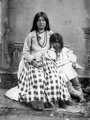 Geronimo - Ta-ayz-slath, wife of Geronimo, and child
