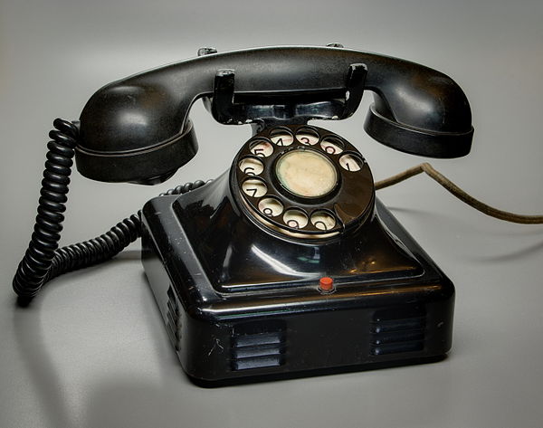 An old rotary dial telephone