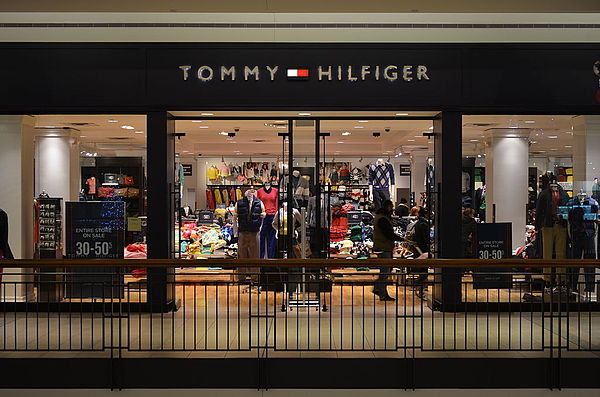 Tommy Hilfiger storefront inside a mall in 2014