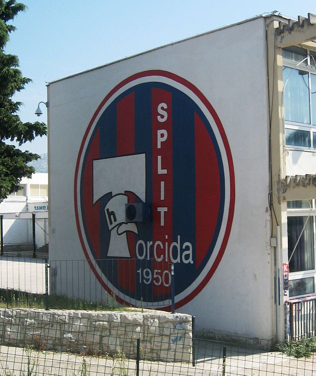 Torcidin grafit na OŠ Skalice