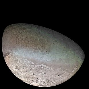 Triton auf einer Aufnahme der Raumsonde Voyager 2, 1989