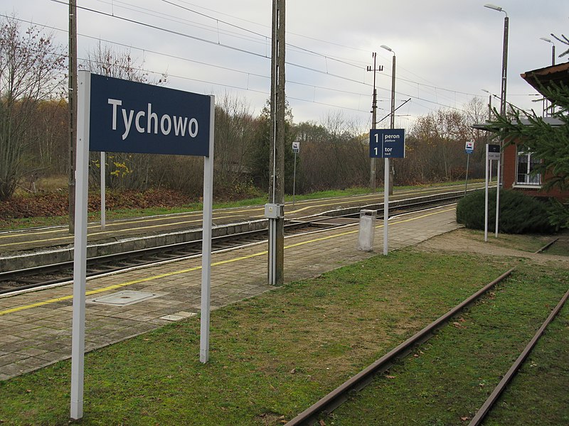 File:Tychowo train station ~22winiql.jpg